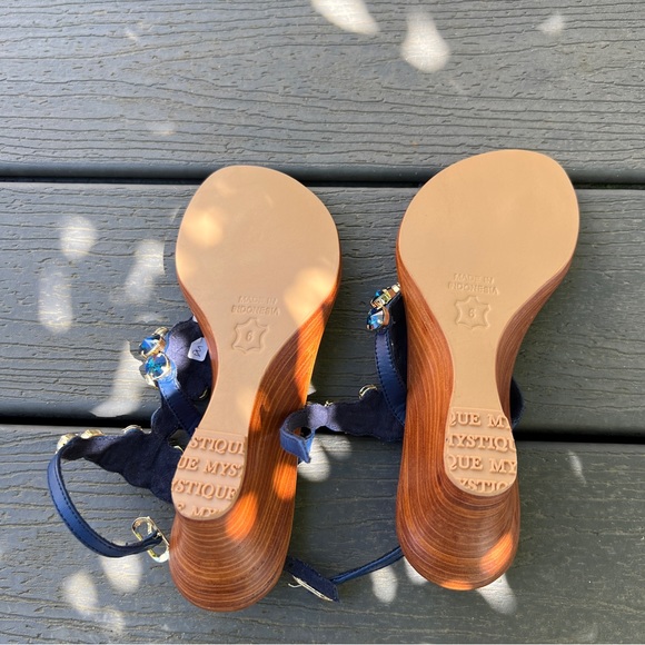 Brand New with box, Mystique Vancouver summer sandal - Picture 6 of 9